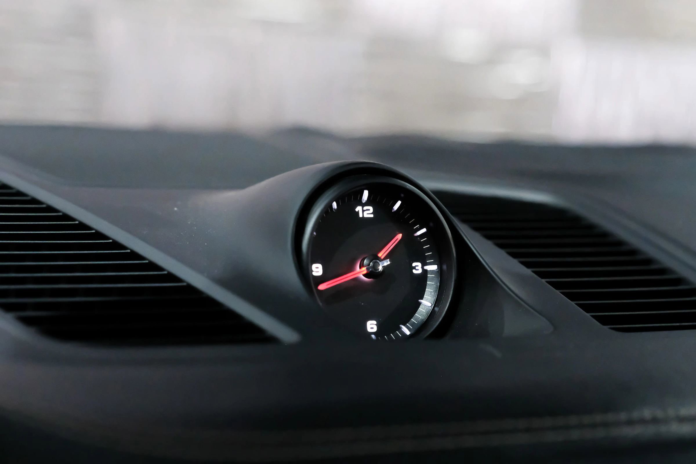 Used 2020 Porsche Cayenne S image 25