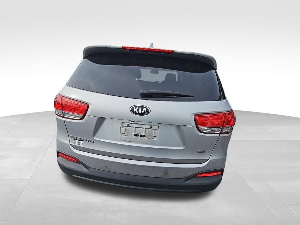 Used 2016 Kia Sorento LX w/ LX Convenience Package image 59