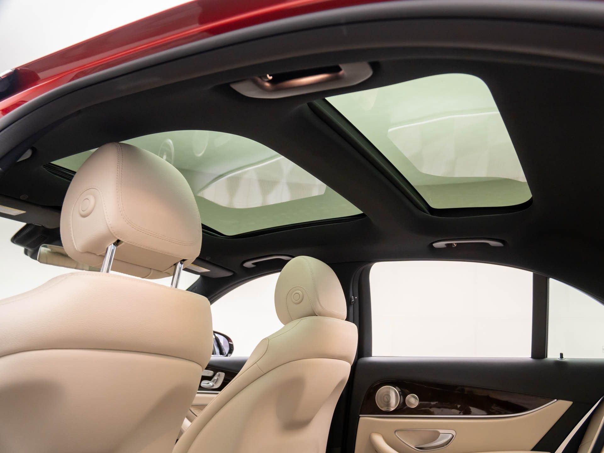 Used 2023 Mercedes-Benz E 350 4MATIC Sedan image 18