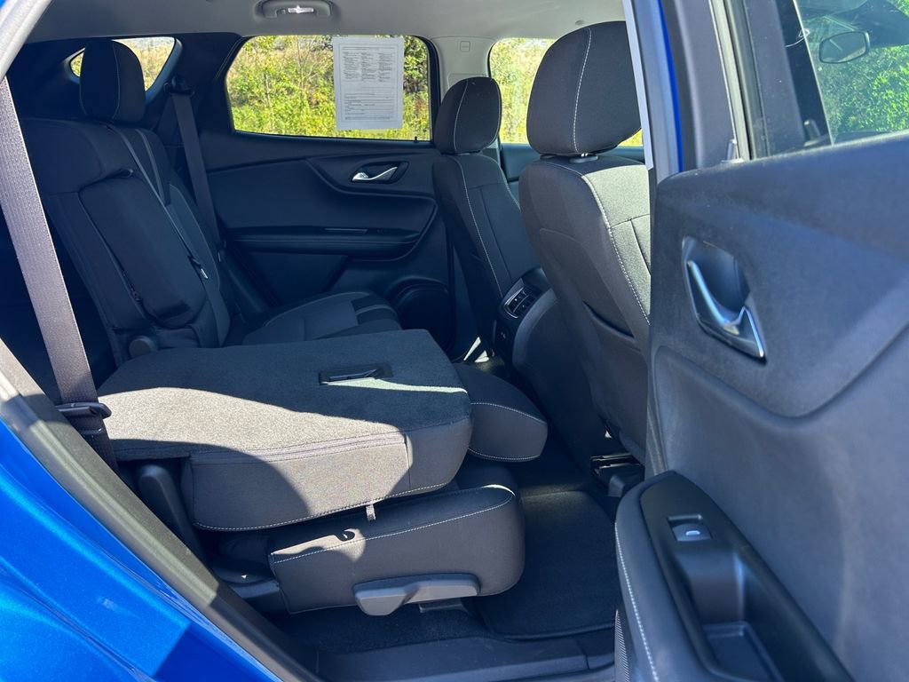 Used 2025 Chevrolet Blazer LT image 30