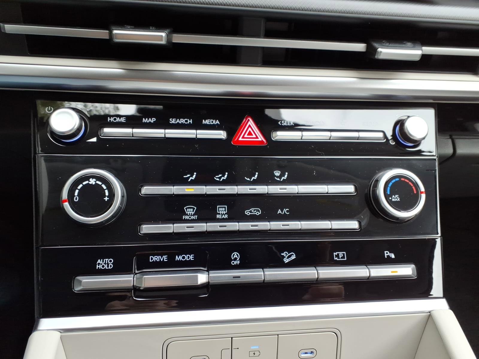 New 2026 Hyundai Santa Fe SE FWD image 10