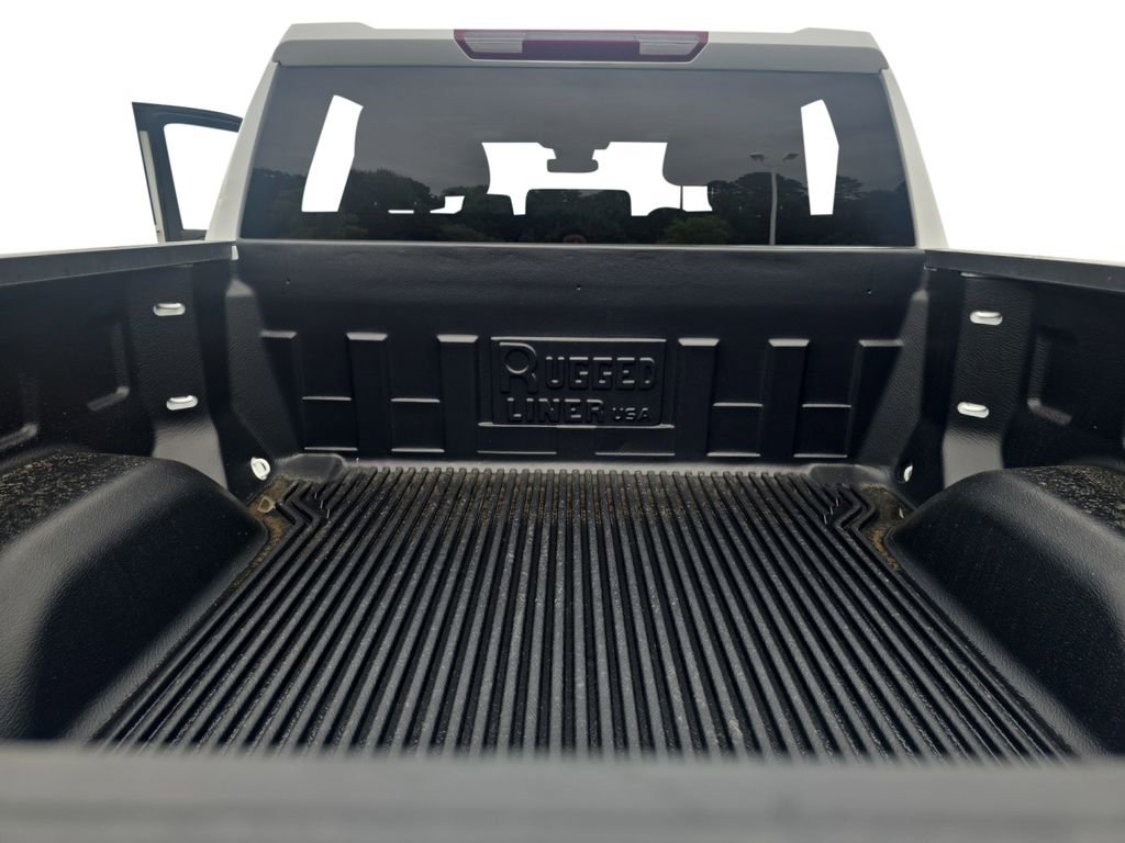 Used 2025 GMC Sierra 1500 SLT AWD/4WD image 19
