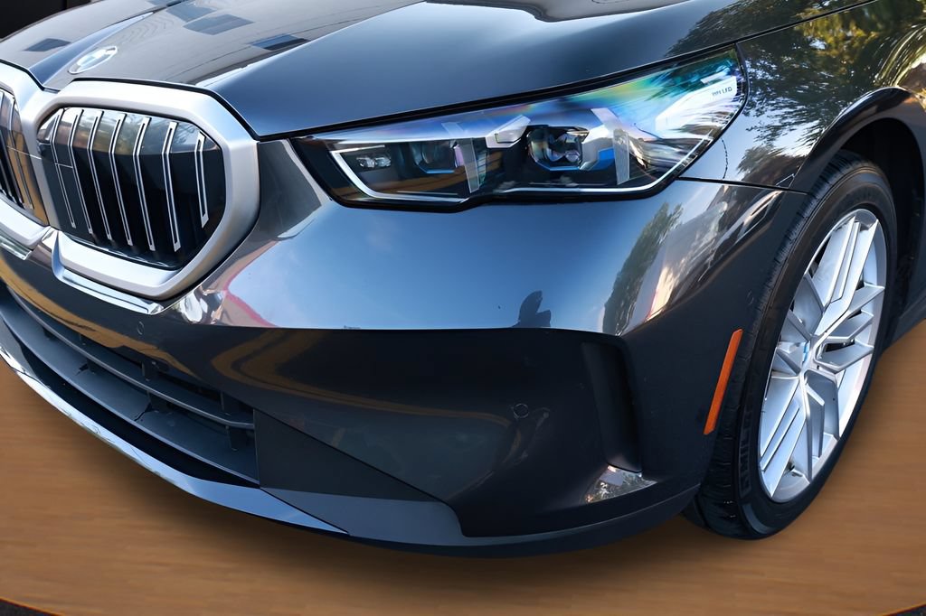 Used 2025 BMW 530i RWD image 4