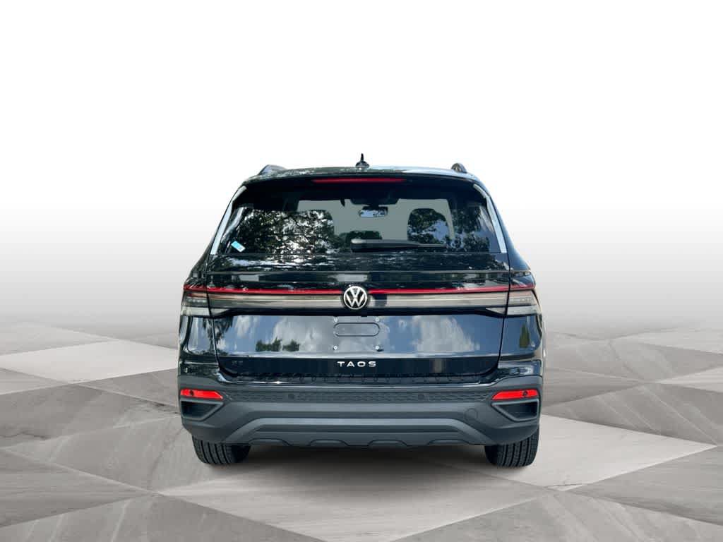 New 2026 Volkswagen Taos SE FWD image 7