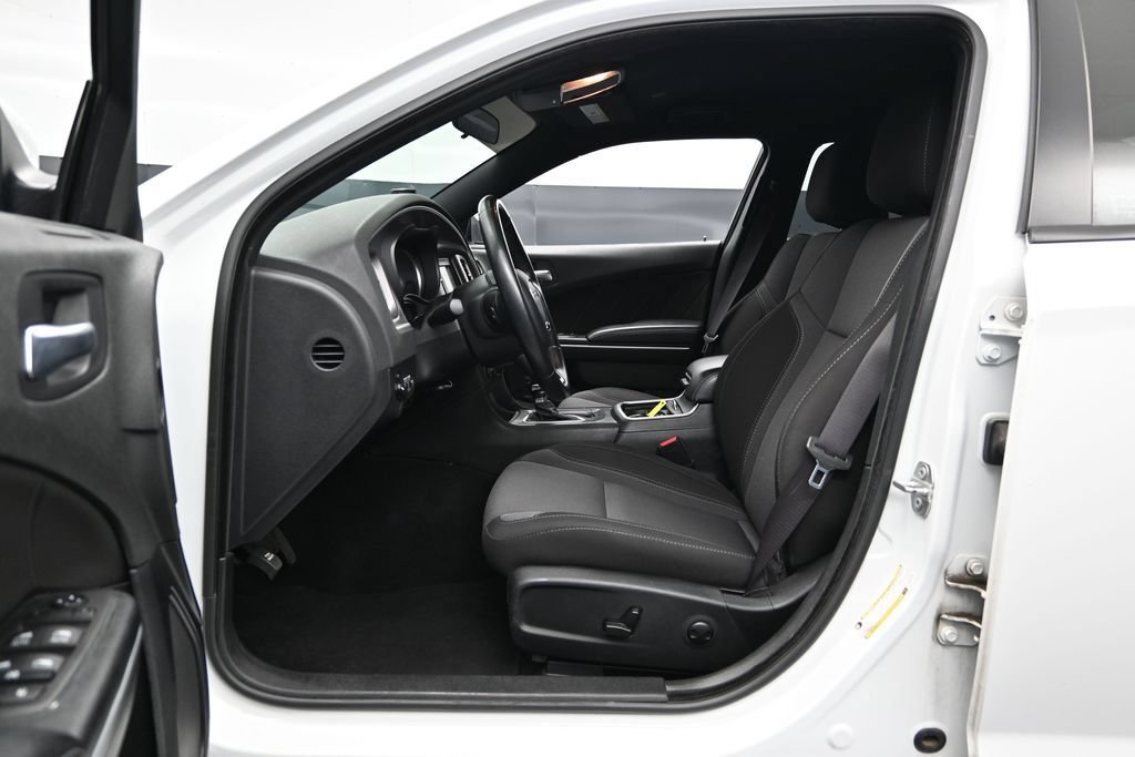 Used 2022 Dodge Charger SXT RWD image 14