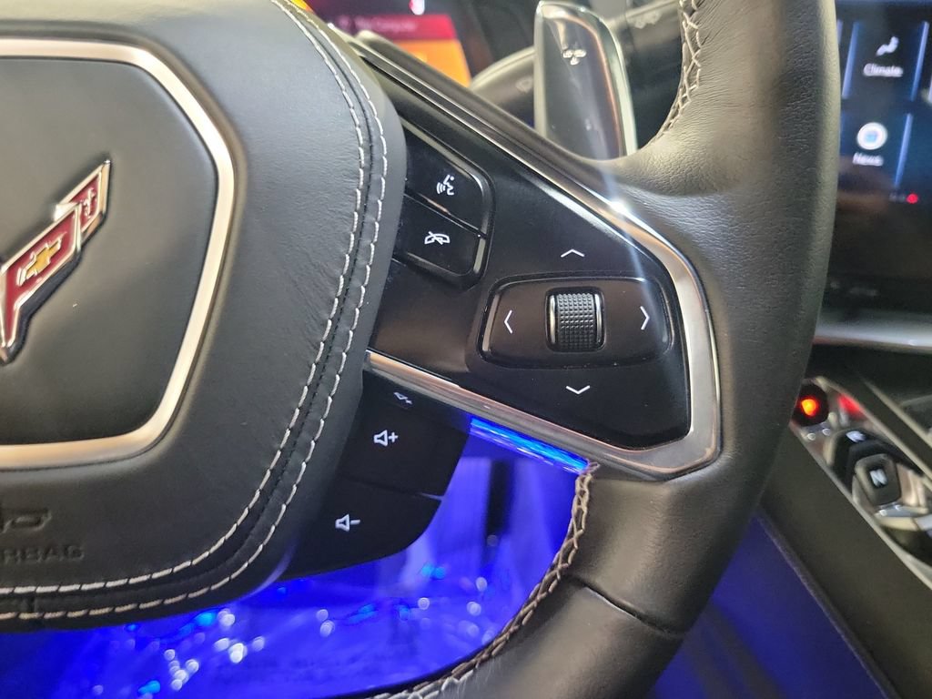 Used 2025 Chevrolet Corvette Stingray Coupe w/ 1LT RWD image 22