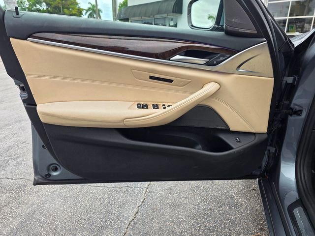 Used 2017 BMW 530i xDrive AWD/4WD image 15
