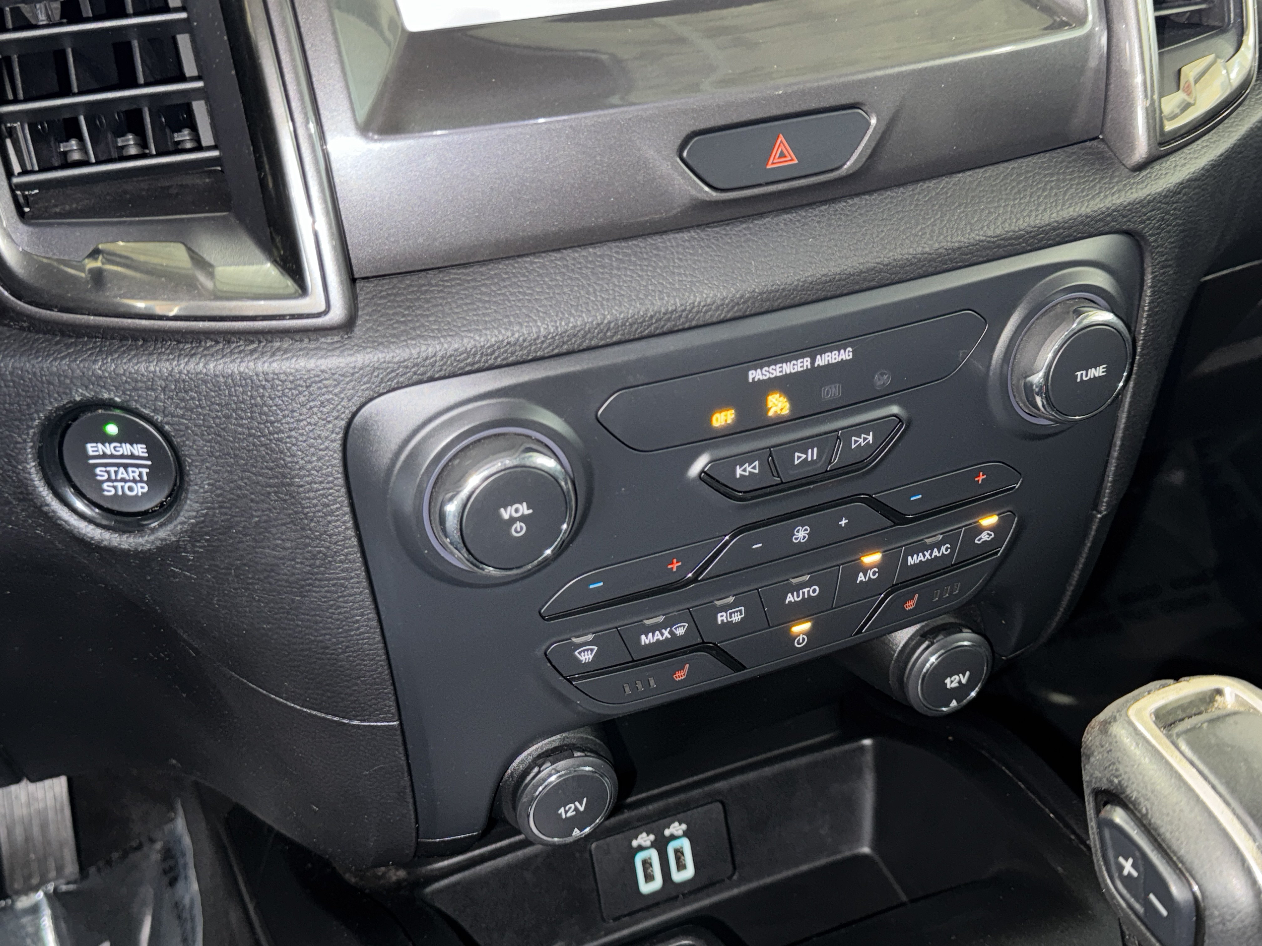 Used 2019 Ford Ranger Lariat w/ Bed Utility Package RWD image 28