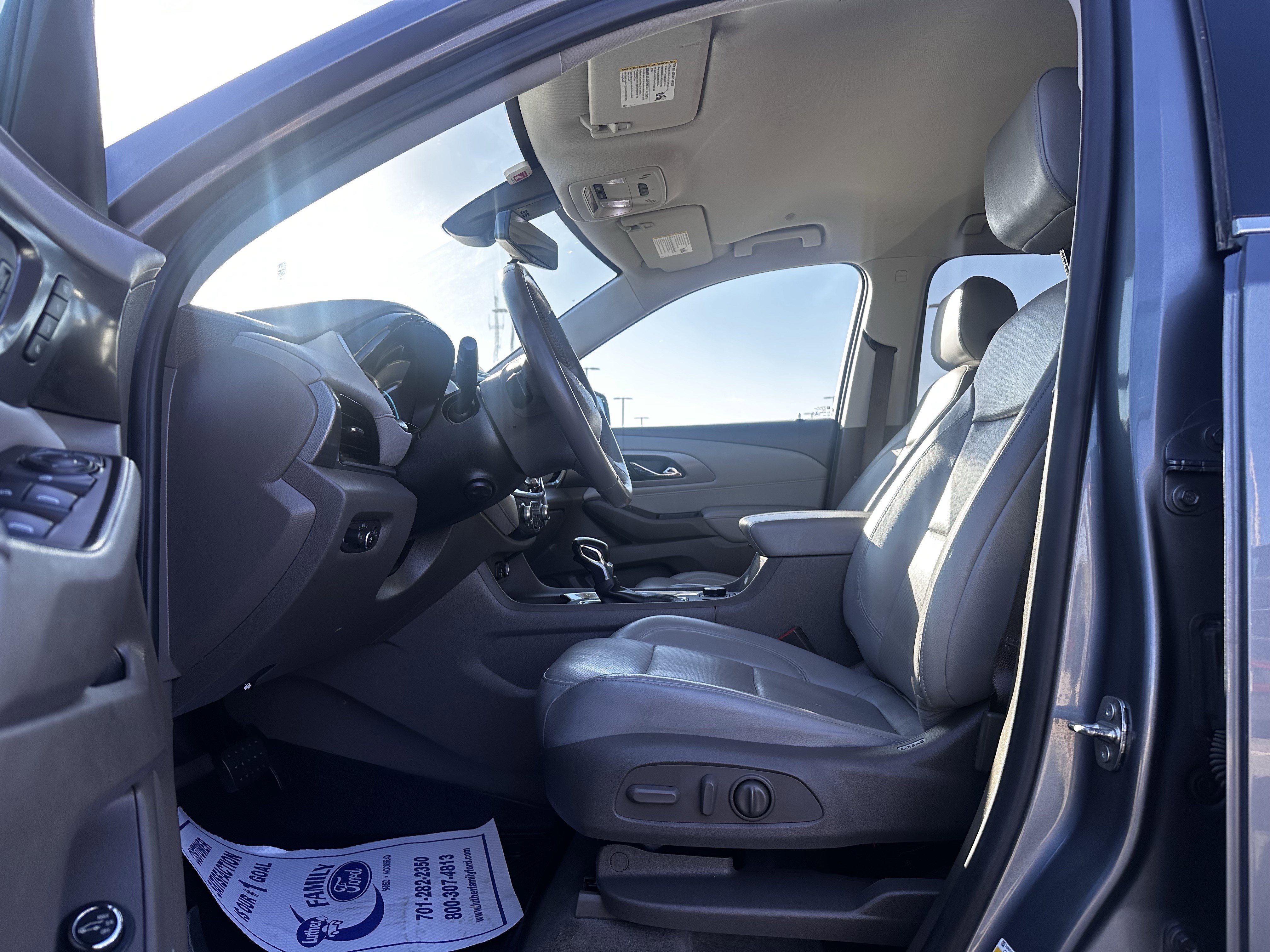 Used 2021 Chevrolet Traverse Premier image 18