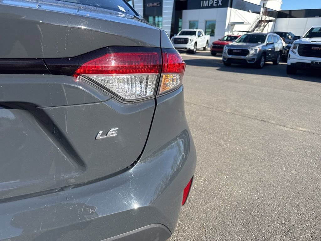 Used 2025 Toyota Corolla LE image 26