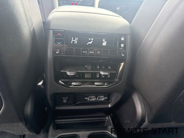 Used 2024 Jeep Grand Cherokee L Limited w/ Luxury Tech Group II AWD/4WD image 21