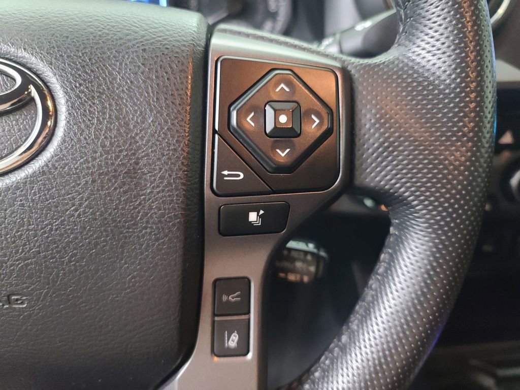 Used 2023 Toyota Tacoma TRD Off-Road image 29