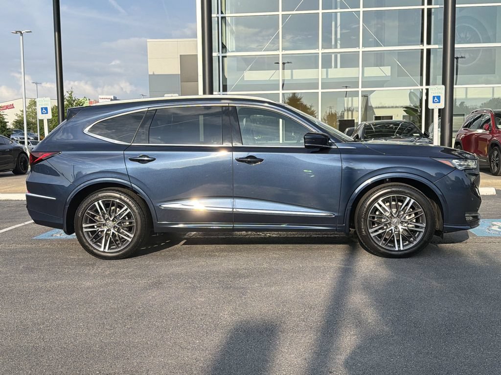 Used 2025 Acura MDX SH-AWD w/ Advance Package image 2