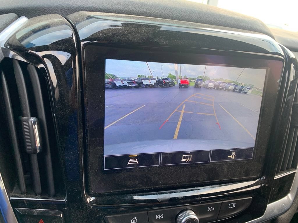 Used 2023 Chevrolet Traverse LT AWD/4WD image 12