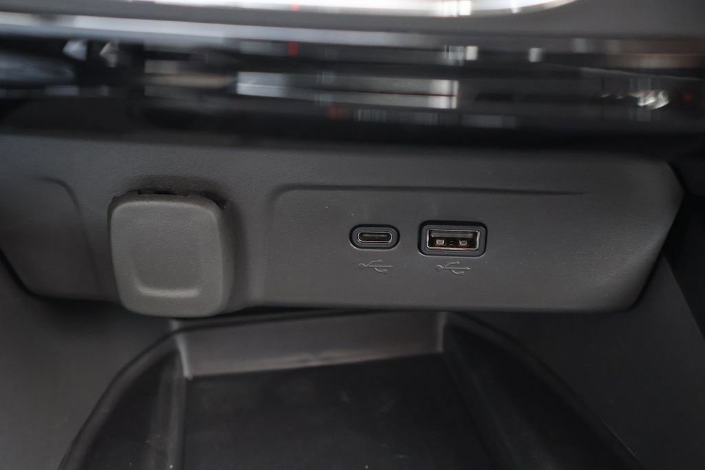 New 2026 Chevrolet Trax LT w/ Sunroof Package FWD image 34