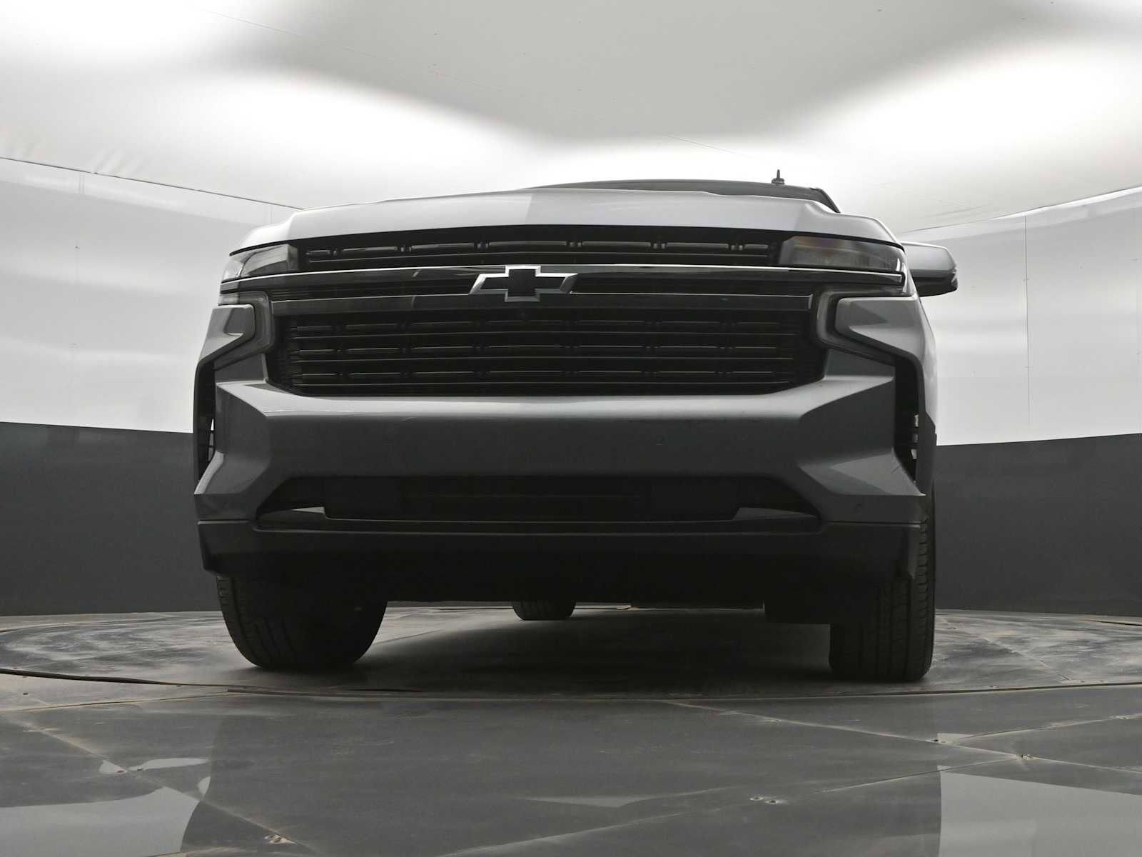 Used 2022 Chevrolet Suburban RST w/ Luxury Package AWD/4WD image 33