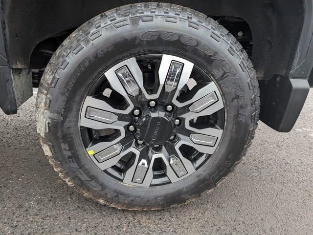 New 2026 GMC Sierra 3500 Denali w/ Denali Reserve Package image 25