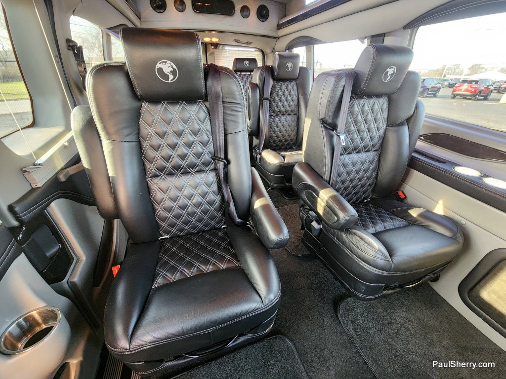 Used 2023 Ford Transit 150 Low Roof AWD image 33