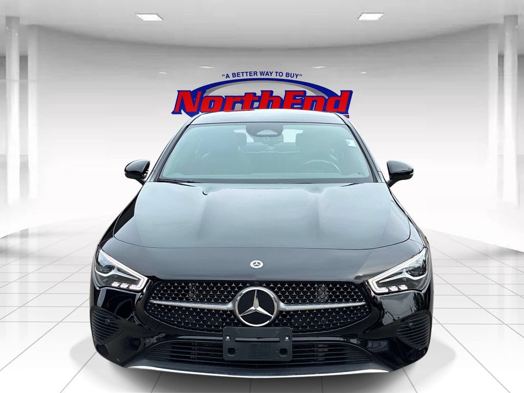 Used 2025 Mercedes-Benz CLA 250 4MATIC image 2