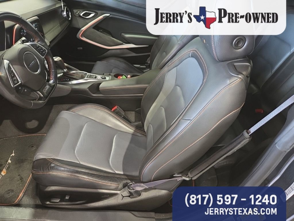Used 2017 Chevrolet Camaro LT image 7