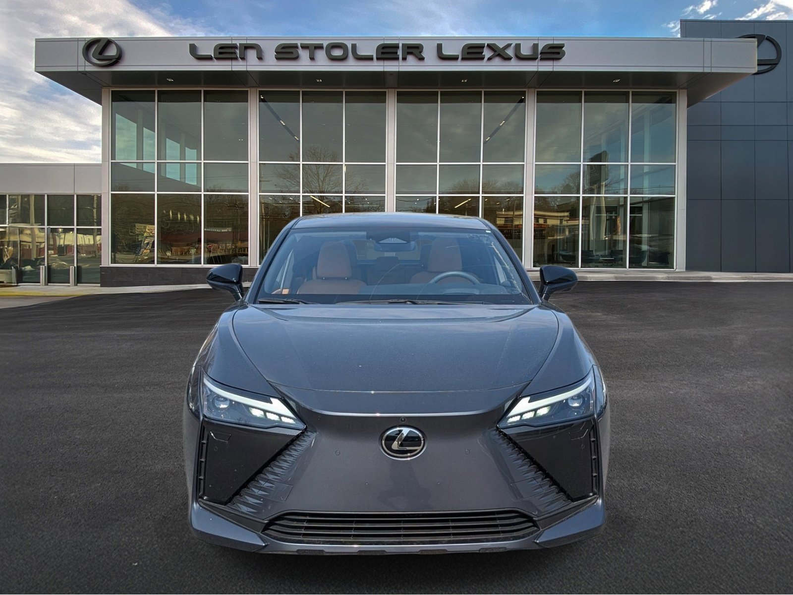Certified 2023 Lexus RZ 450e Premium w/ Accessory Package (Z1) image 8