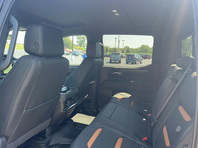 New 2026 GMC Sierra 1500 AT4 w/ Technology Package AWD/4WD image 16