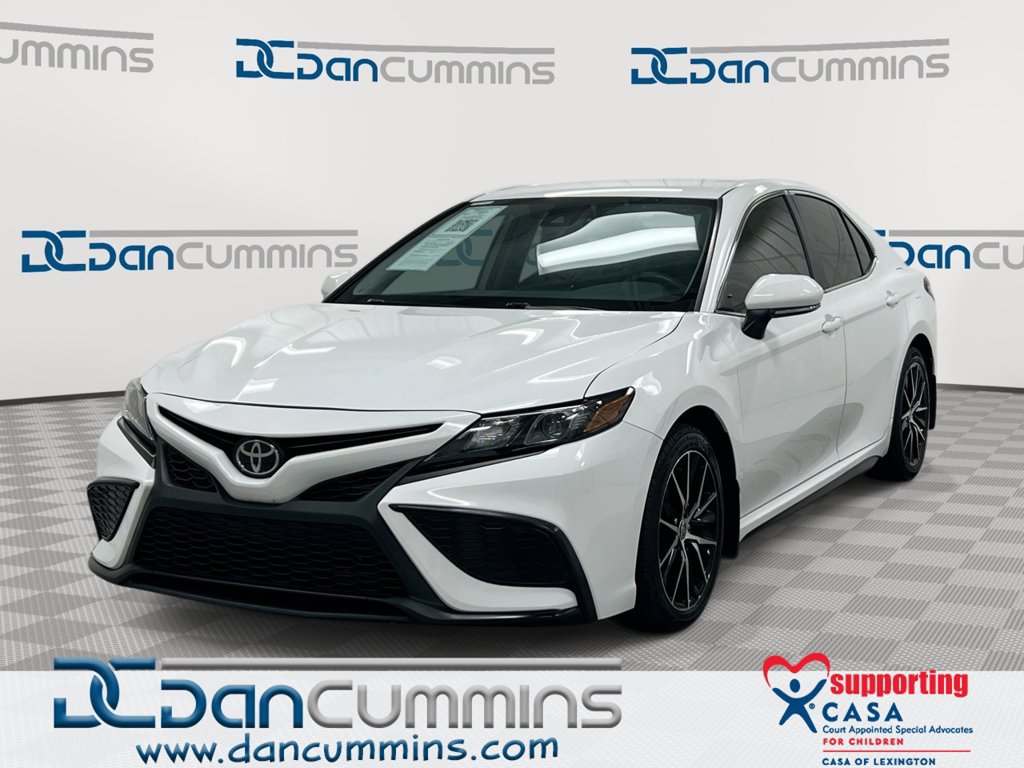 Used 2024 Toyota Camry SE w/ Cold Weather Package AWD/4WD image 1