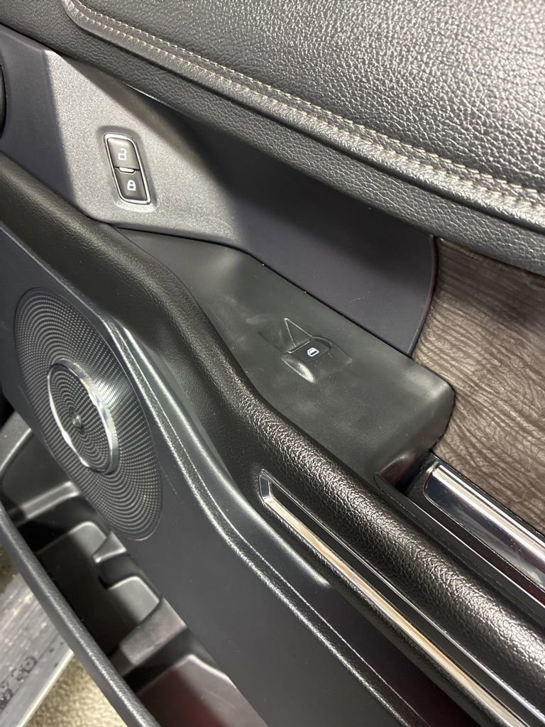 Used 2019 Ford Expedition Max Limited image 17