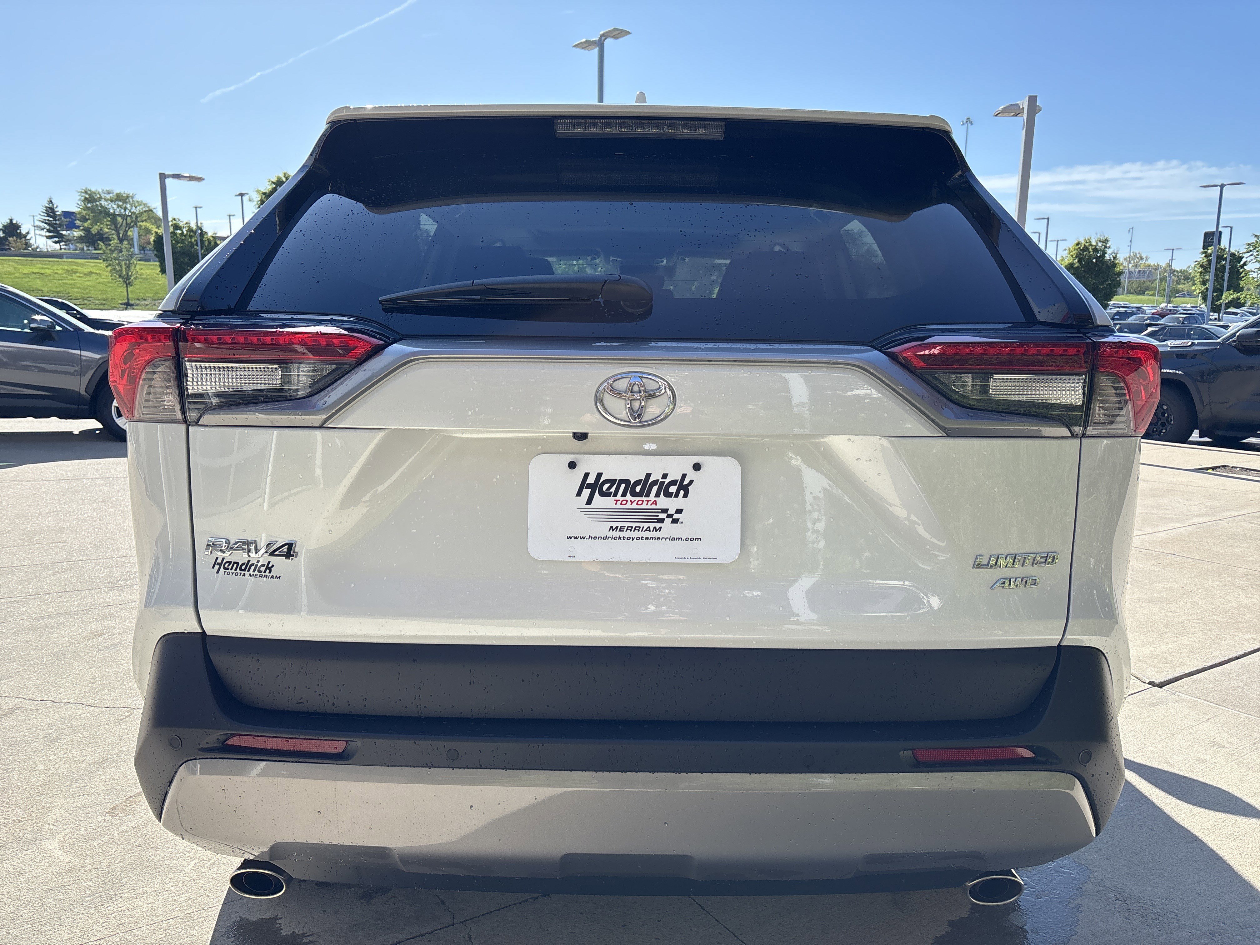 Used 2024 Toyota RAV4 Limited w/ Advanced Technology Package AWD/4WD image 8