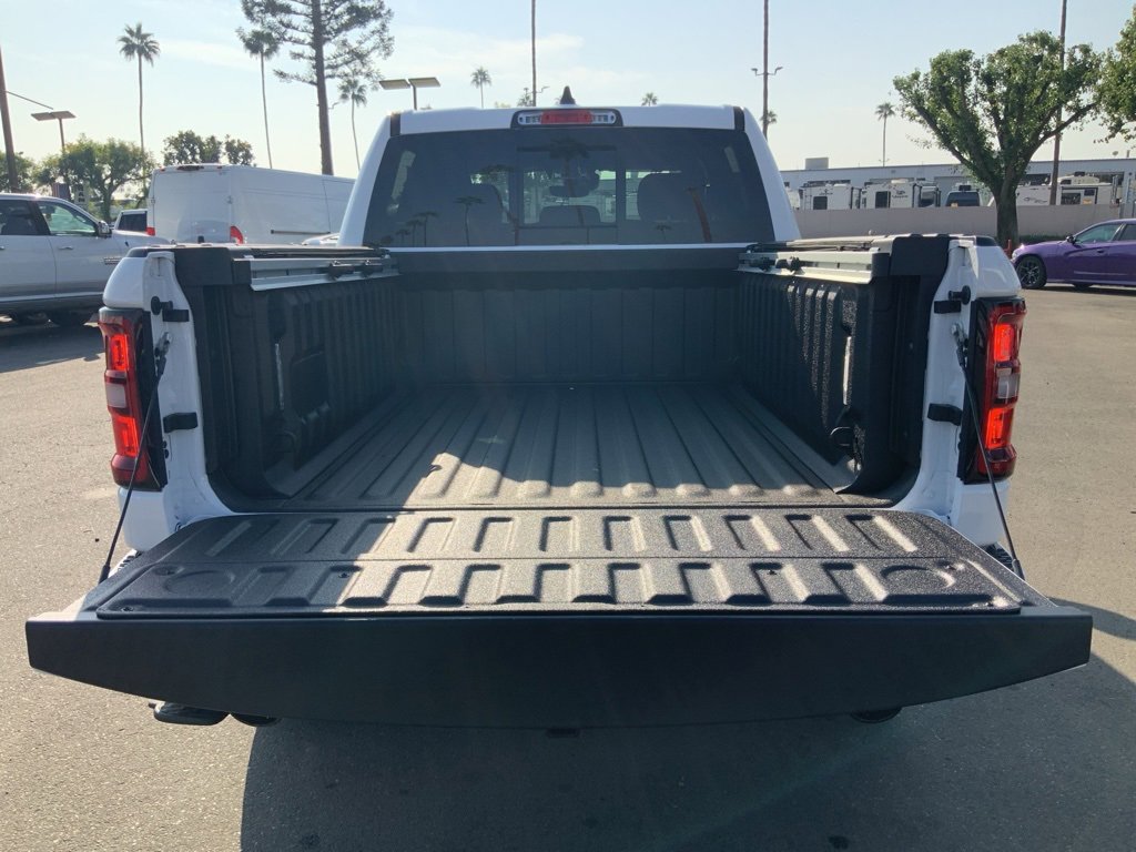 New 2026 RAM 1500 2WD Crew Cab image 7