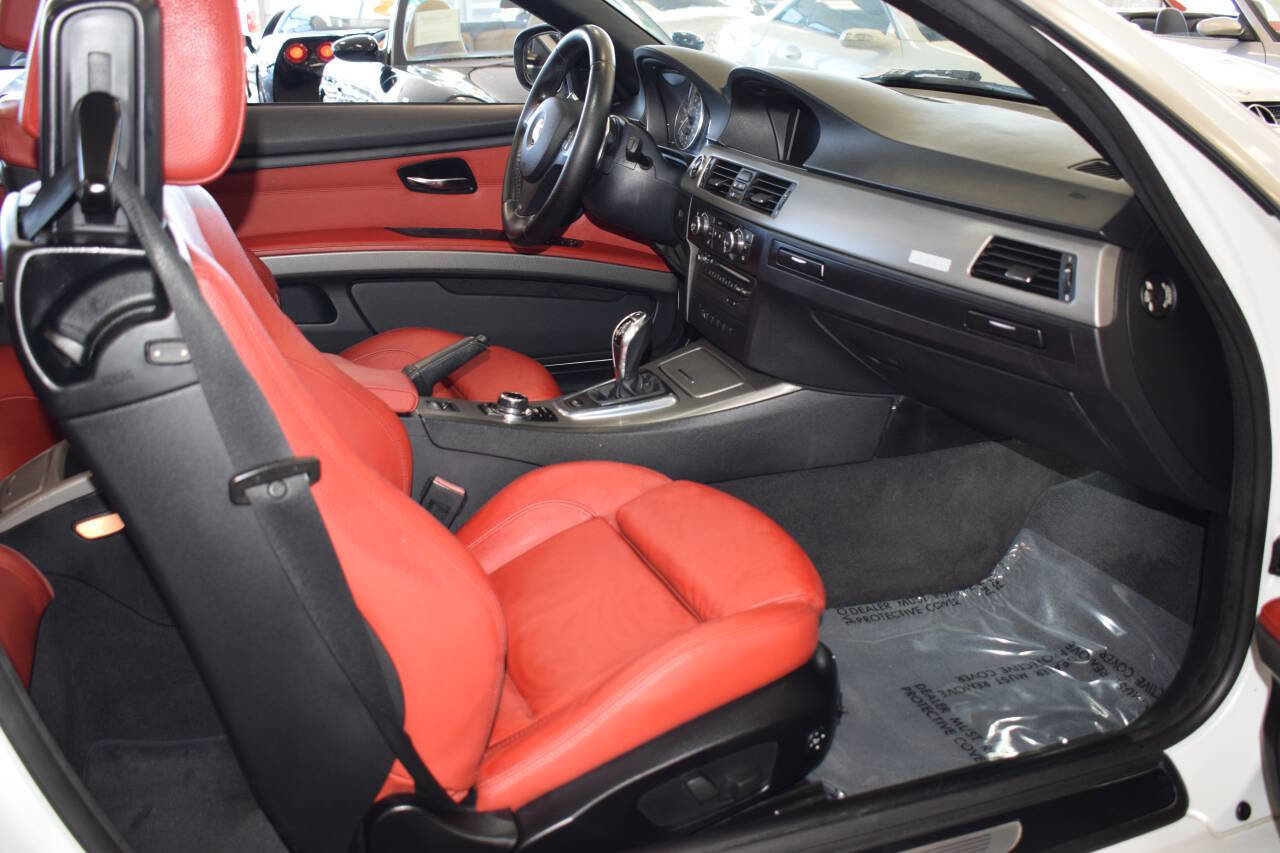 Used 2013 BMW 335is Convertible image 10