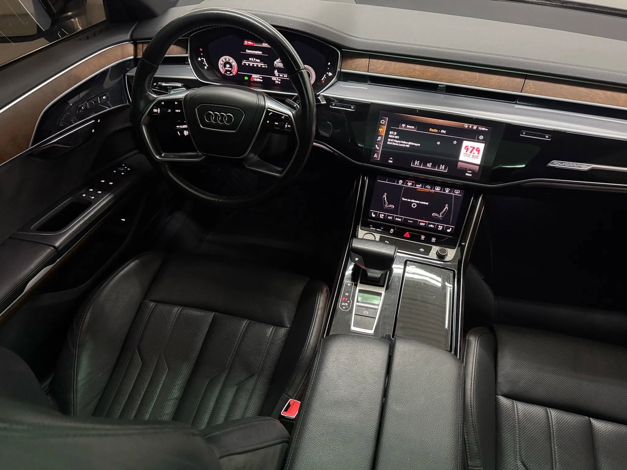 Used 2019 Audi A8 L 3.0T w/ Executive Package image 16