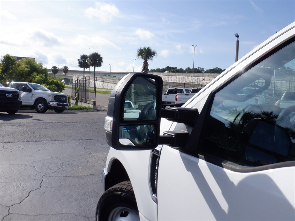 Used 2018 Ford F350 XL w/ Power Equipment Group image 17