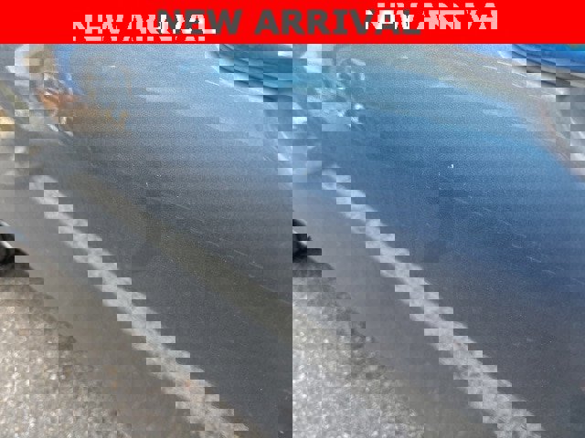 Used 2018 Nissan Versa SV w/ SV Special Edition image 7