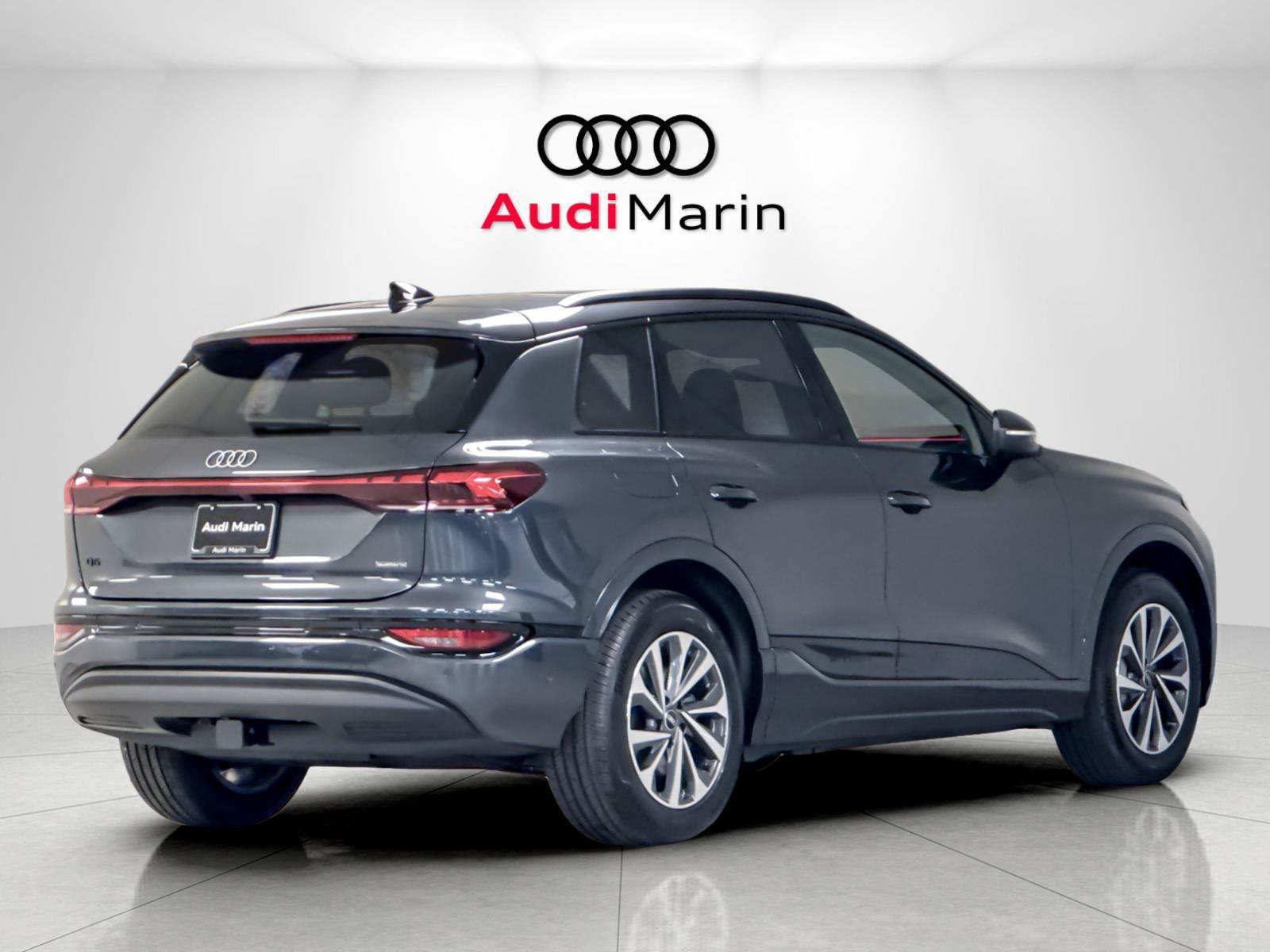 Used 2025 Audi Q6 e-tron Premium Plus AWD/4WD image 5