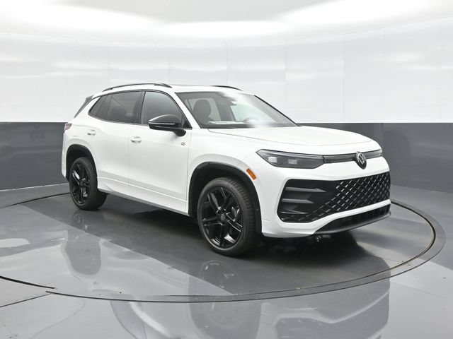 New 2026 Volkswagen Tiguan SE R-Line