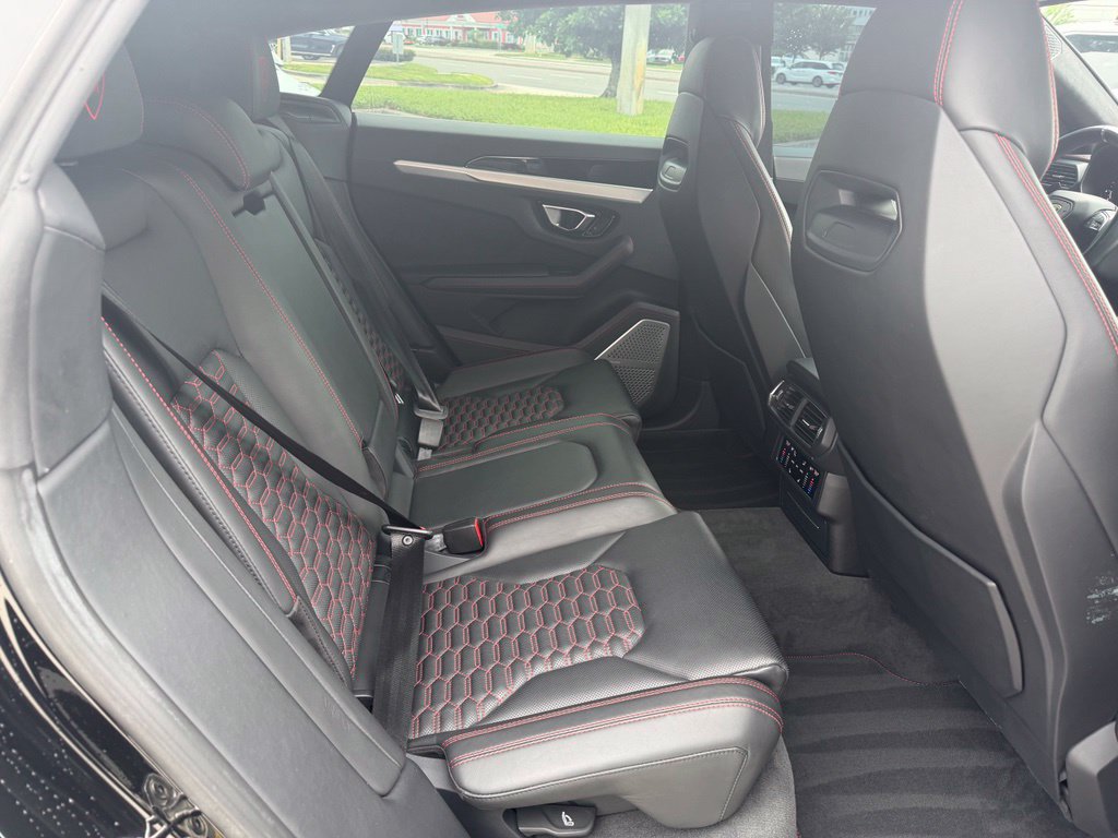 Used 2019 Lamborghini Urus AWD/4WD image 13