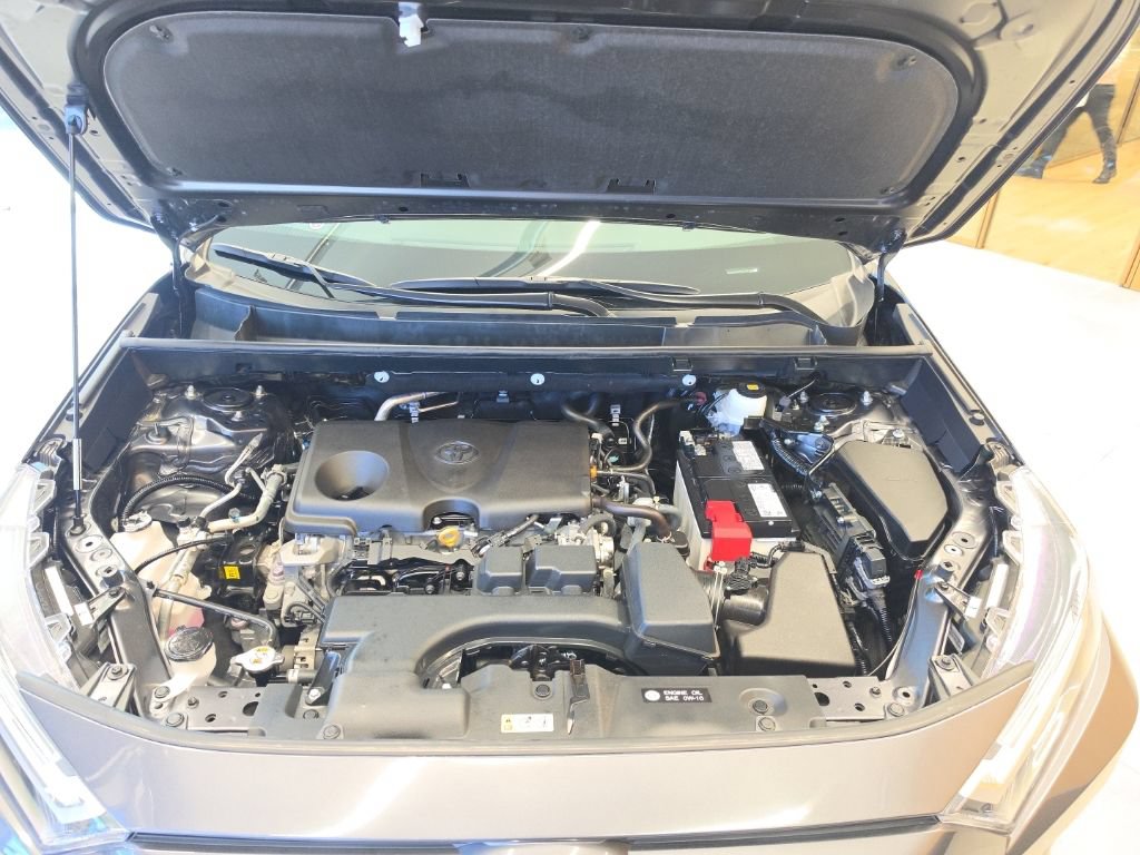 Used 2025 Toyota RAV4 XLE w/ Convenience Package FWD image 61