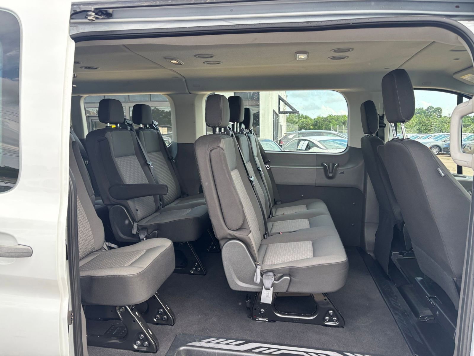 Used 2024 Ford Transit 350 XLT RWD image 28