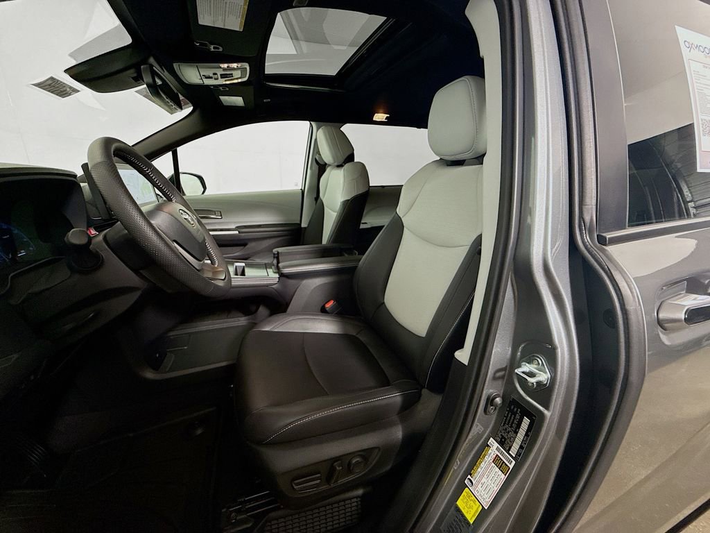 Certified 2026 Toyota Sienna XSE AWD/4WD image 20