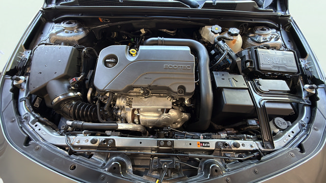 Used 2024 Chevrolet Malibu LT FWD image 32