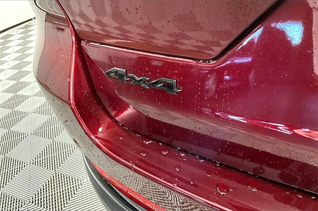 New 2025 Jeep Grand Cherokee Laredo image 10