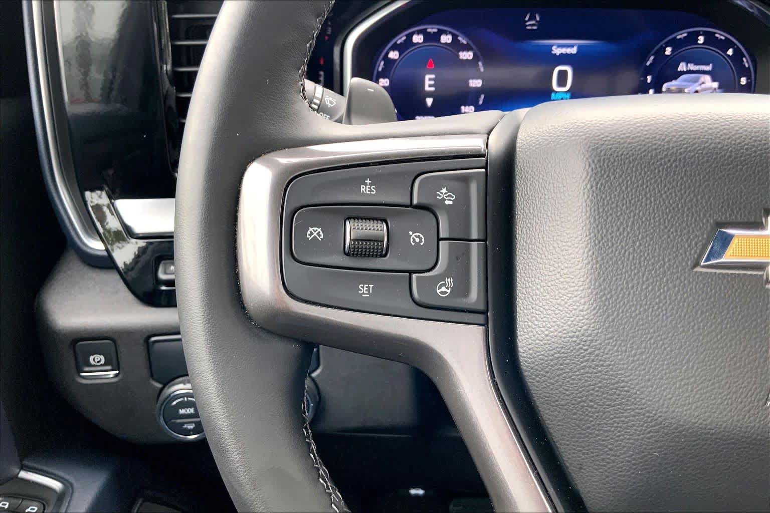 Used 2024 Chevrolet Silverado 1500 High Country w/ Technology Package RWD image 23