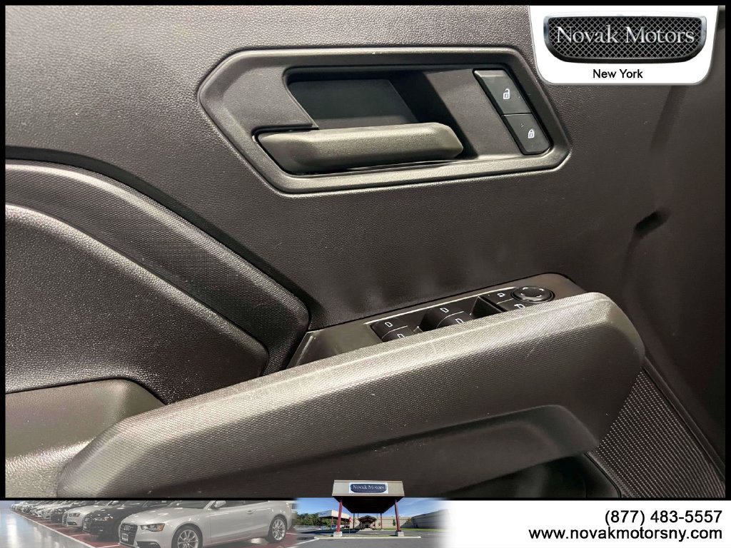 Used 2023 Chevrolet Colorado W/T w/ WT Convenience Package II AWD/4WD image 17