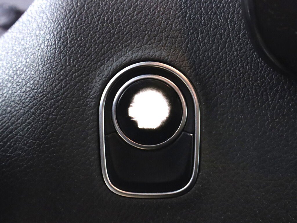 Used 2019 Mercedes-Benz Sprinter 144 image 19