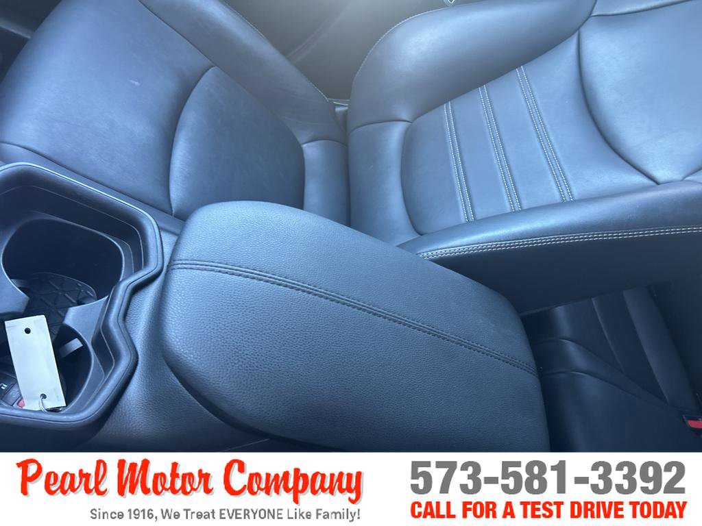 Used 2020 Toyota RAV4 XLE Premium AWD/4WD image 19
