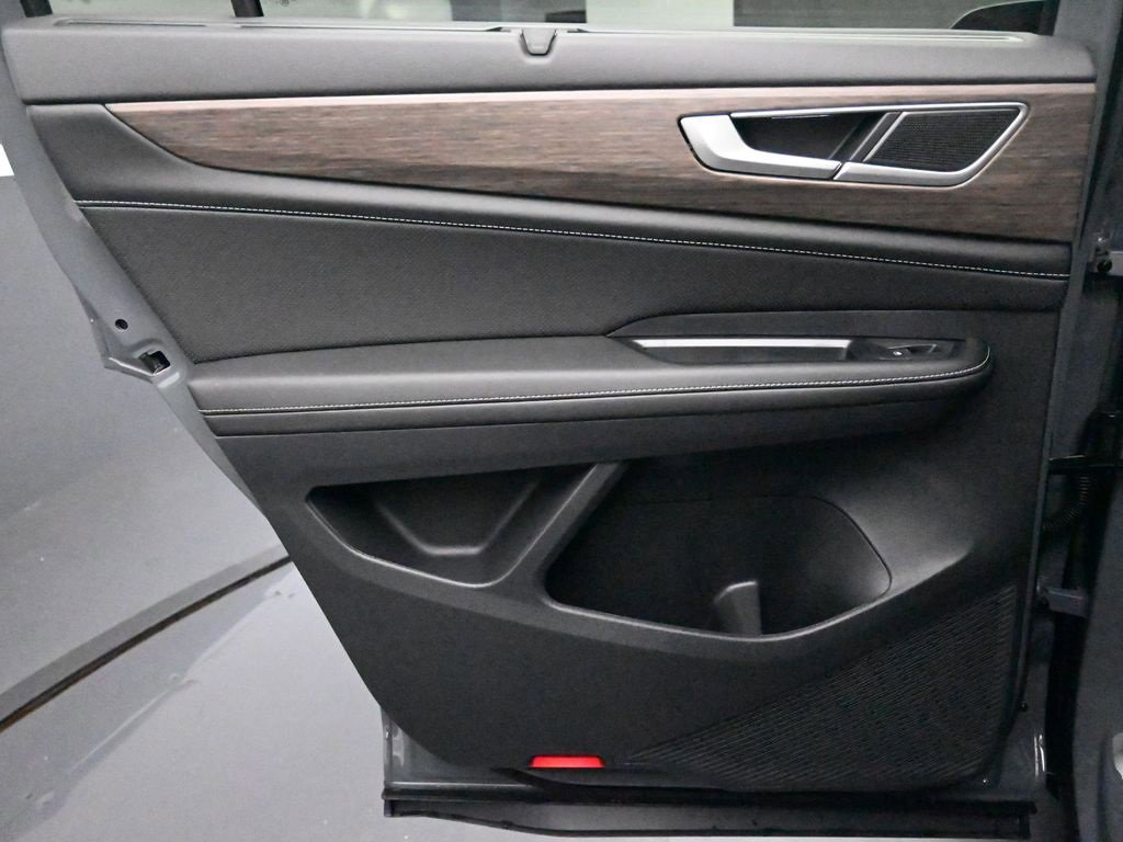 New 2026 Volkswagen Atlas SEL image 24