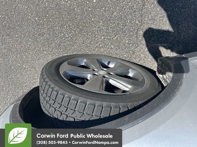 Used 2013 Buick Encore Premium image 4