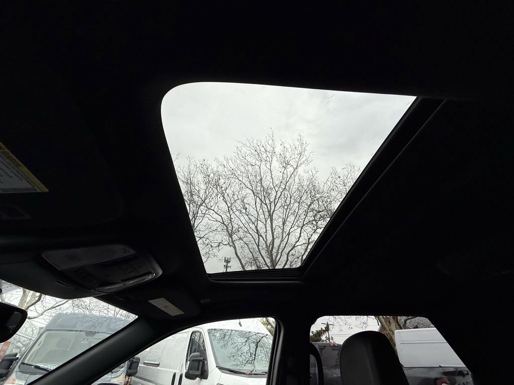 Used 2022 Dodge Durango GT image 22