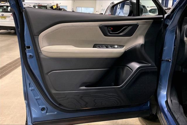 Used 2025 Subaru Forester Premium image 23